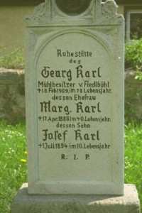 Grabstein im Wehrfriedhof von Altenstadt bei Vohenstrau